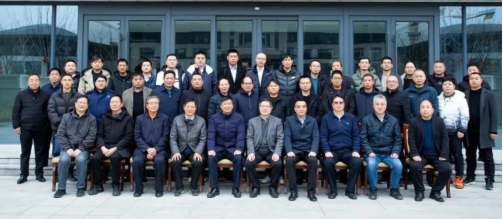 【热度】中商碳素研究院院长陈卫国、总工李春虎于2023河南有色炭素协会生产运营交流座谈会作专题报告