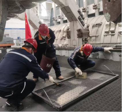 【热度】直流电耗降低400kwh/t.Al以上！这一全石墨化阴极电解槽启动完成