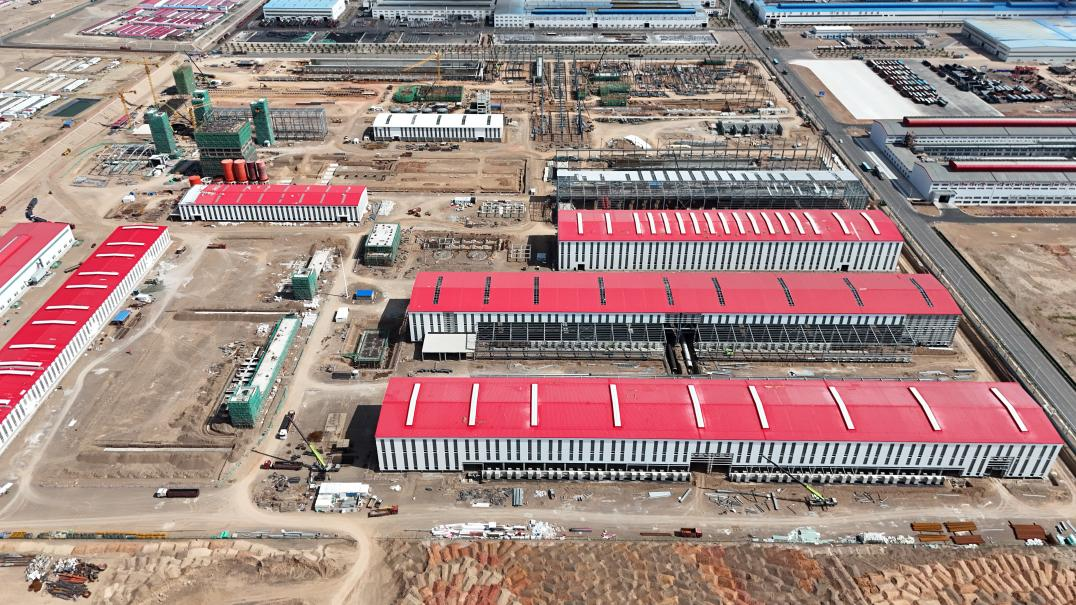 【热度】七大碳素项目密集落地：绿色技术如何改写全球工业能源规则？