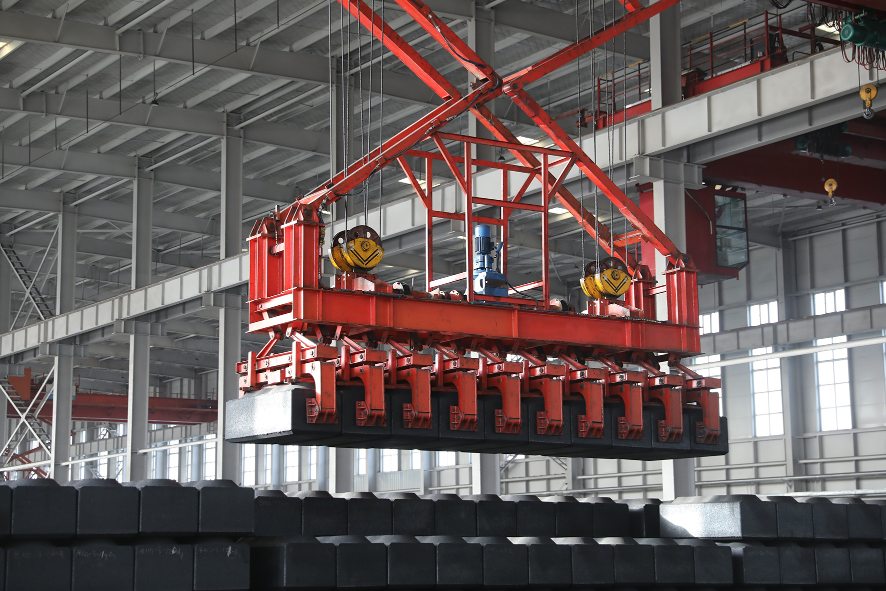 【技术】节能革新！新型阳极炭块重构铝电解效率新高度