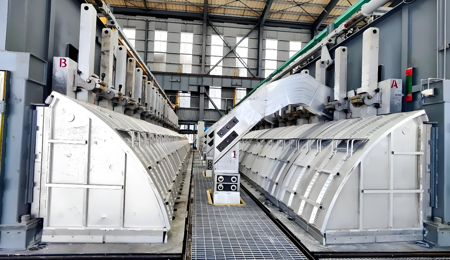 【热度】六冶印尼北加电解铝项目122台电解槽一次通电成功