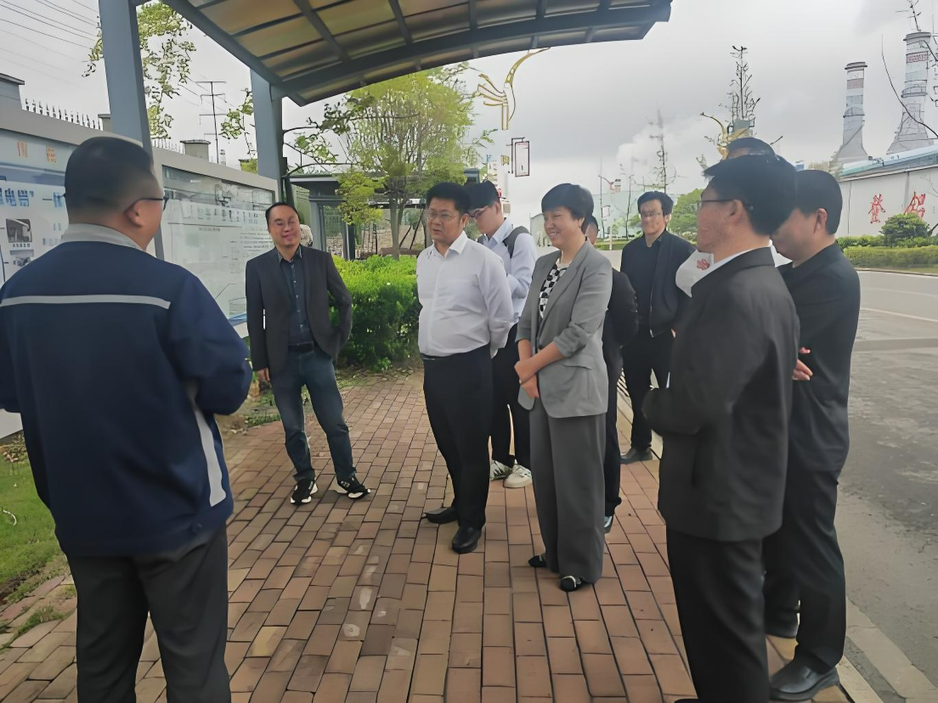 【热度】政企联动谋发展 吉利集团与兴仁洽谈电解铝产业合作